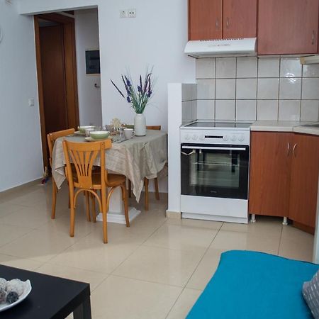 Sun Βy Τhe Sea 100M From The Beach Apartment Agia Pelagia  Exterior photo